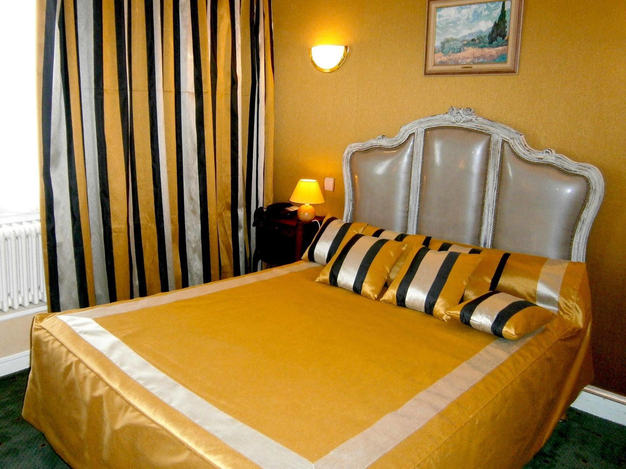 Hostellerie Du Grand Sully Exterior foto